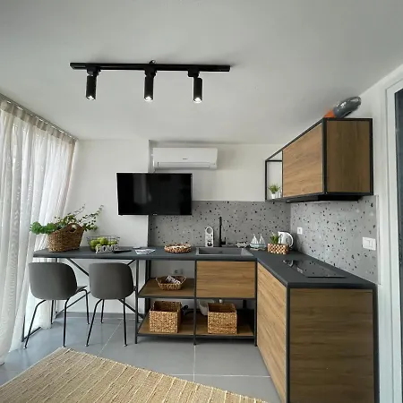 Vela 1 Lejlighed Sarandë