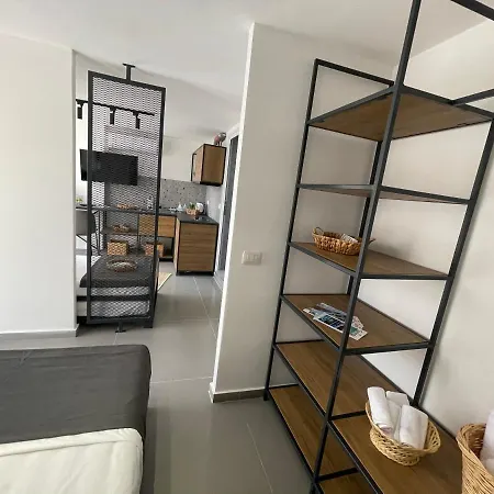 Vela 1 Apartment Sarande